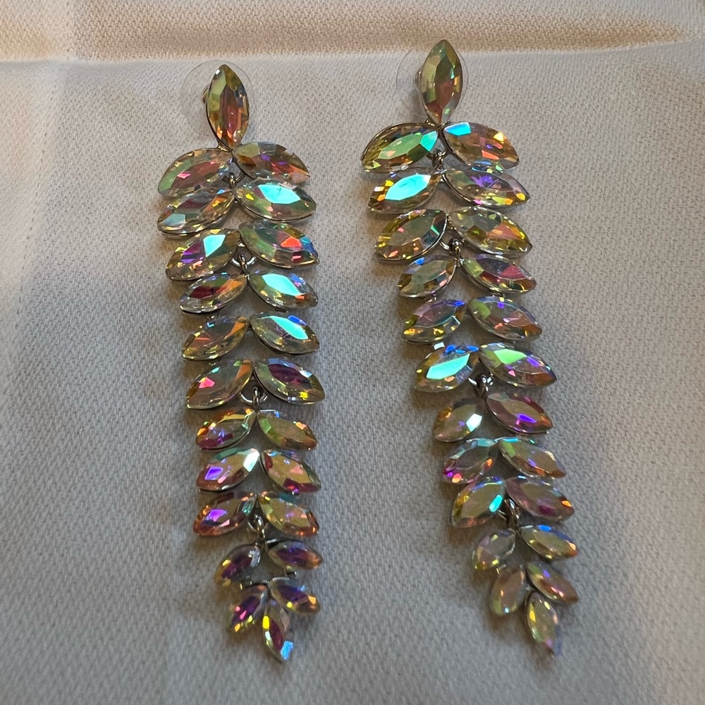 Silver and Iridescent Aurora Borealis Rhinestones Leaf Earrings NWOT - Picture 5 of 6